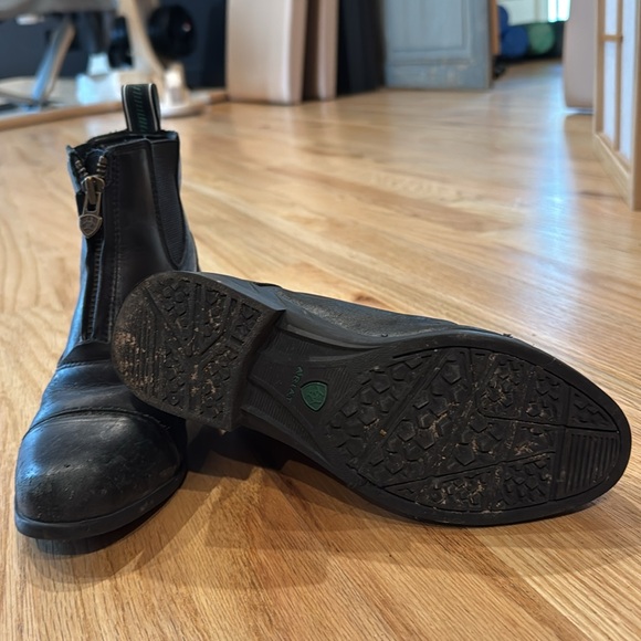 Ariat paddock boots size 1 - Picture 2 of 3